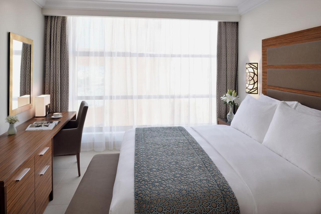 Marriott Executive Apartments Al Khobar Exterior photo A room at the hotel