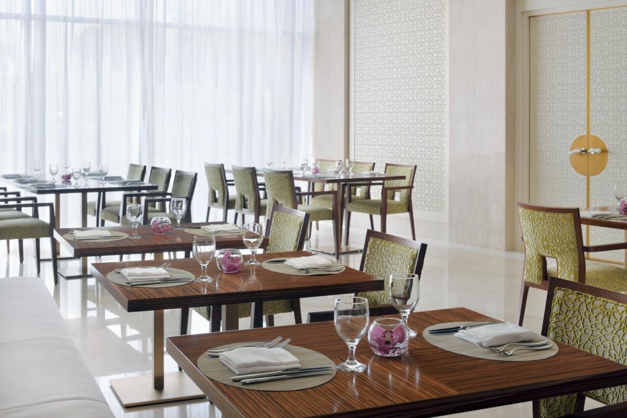 Marriott Executive Apartments Al Khobar Exterior photo The restaurant