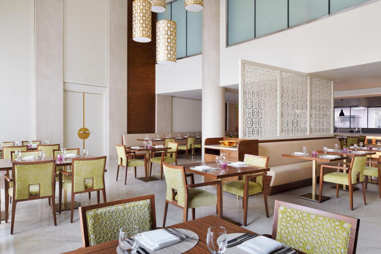 Marriott Executive Apartments Al Khobar Exterior photo The restaurant