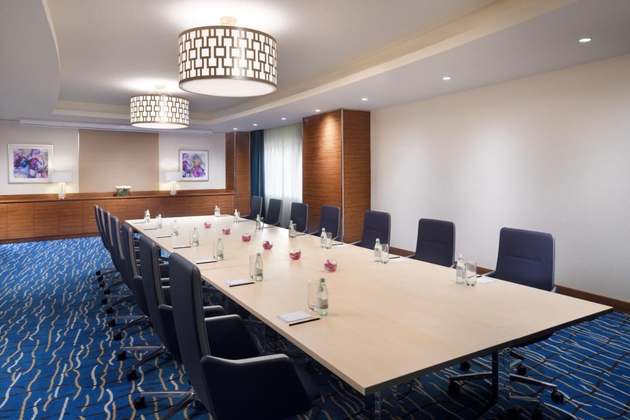 Marriott Executive Apartments Al Khobar Exterior photo Boardroom